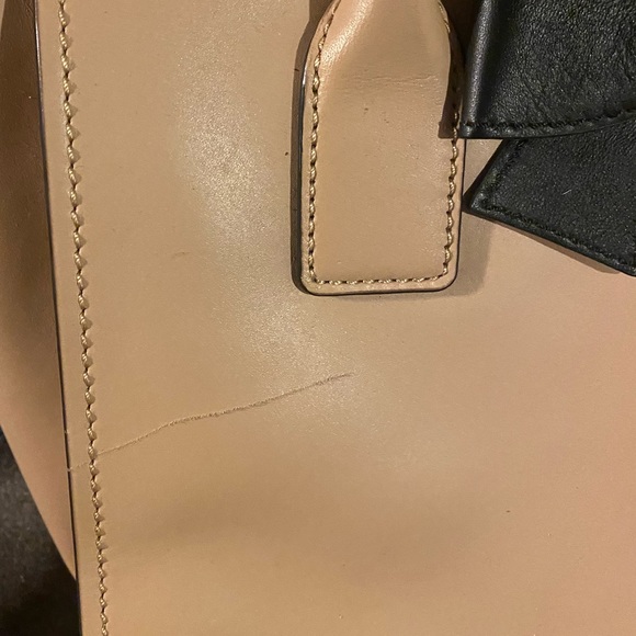 Kate spade bag tan with black bow - Picture 3 of 5